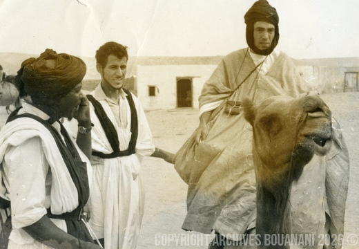 Naji sur le chameau dans Tarfaya